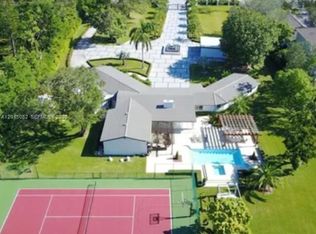 5250 SW 62nd Ave, Miami, FL 33155