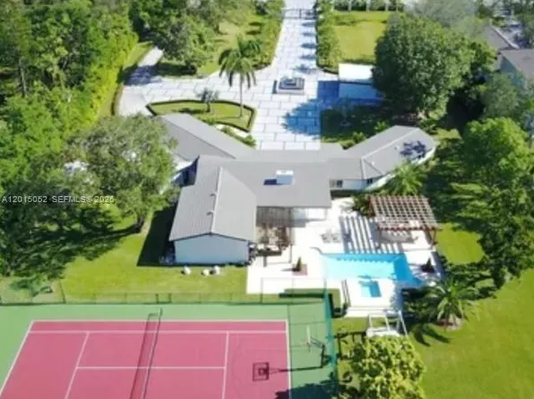 5250 SW 62nd Ave, Miami, FL 33155