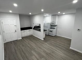 1920 N Mariposa Ave, Los Angeles, CA 90027