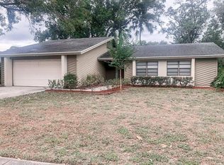 2405 E Timberlane Dr, Plant City, FL 33563
