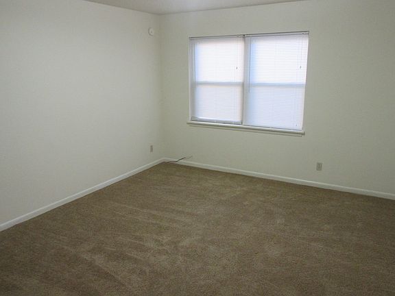 5th image of 1612 Anthony St APT 4