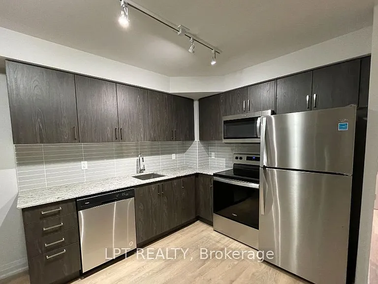 20 Meadowglen Pl #730 — Photo 3