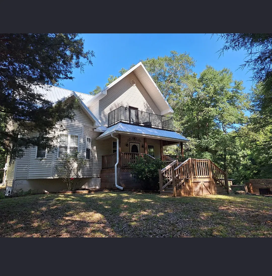4 bed, 1955 sqft, $1,975 — Photo 4