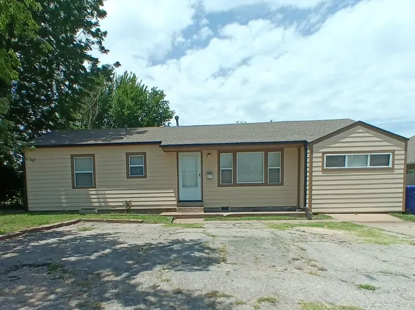 1405 Sandra Dr, Midwest City, OK 73110