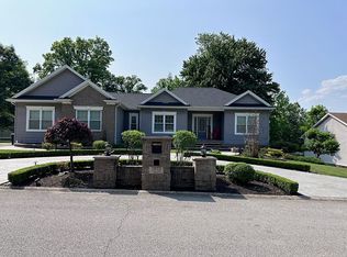 3872 Ridgelane Dr, Henderson, KY 42420