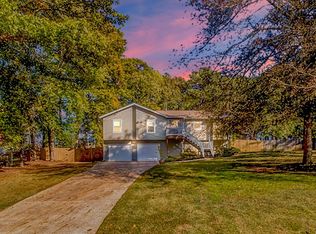 120 W Putnam Ferry Rd, Woodstock, GA 30189