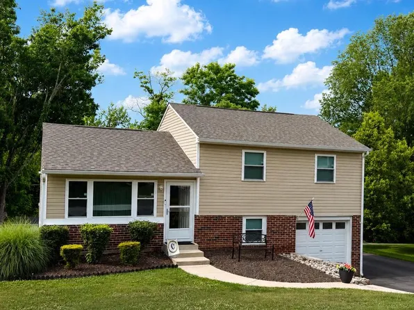 493 Adrian Rd, Collegeville, PA 19426