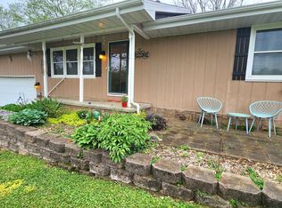 5853 S Farm Road 157, Springfield, MO 65810