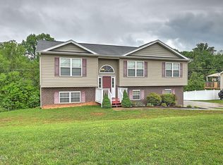 908 Lona Ln, Bluff City, TN 37618