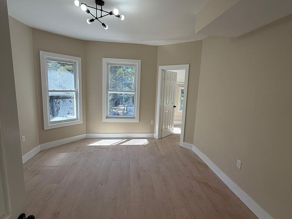 1st image of 207 N 5th St #2A