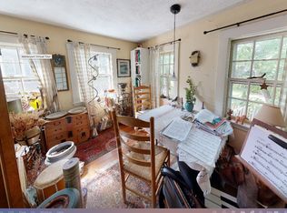38 Gibson St #3B, Cambridge, MA 02138