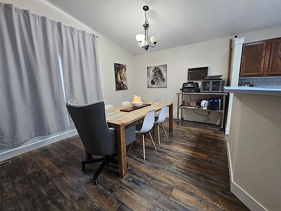 Eat up in the dining room