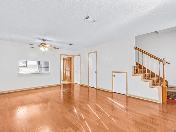 2nd image of 4251 Jefferson Woods Dr APT C