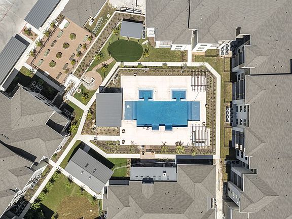 3rd image of 1501 W Howard Ln #3304