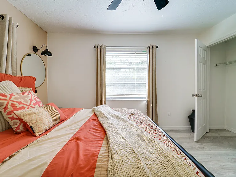 2822 Palomar St — Photo 28