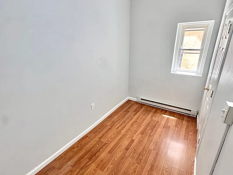 130 N 2nd St — Photo 9