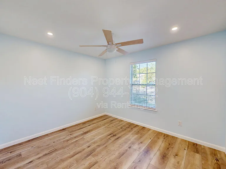 450 Aquatic Dr — Photo 6