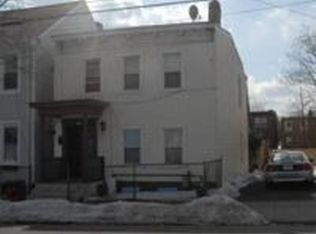 129 W Parmenter St, Newburgh, NY 12550