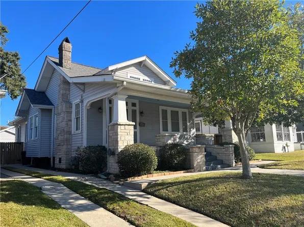 4457 Demontluzin St, New Orleans, LA 70122