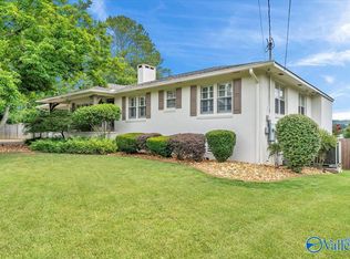 3705 Hopwood Ave, Guntersville, AL 35976