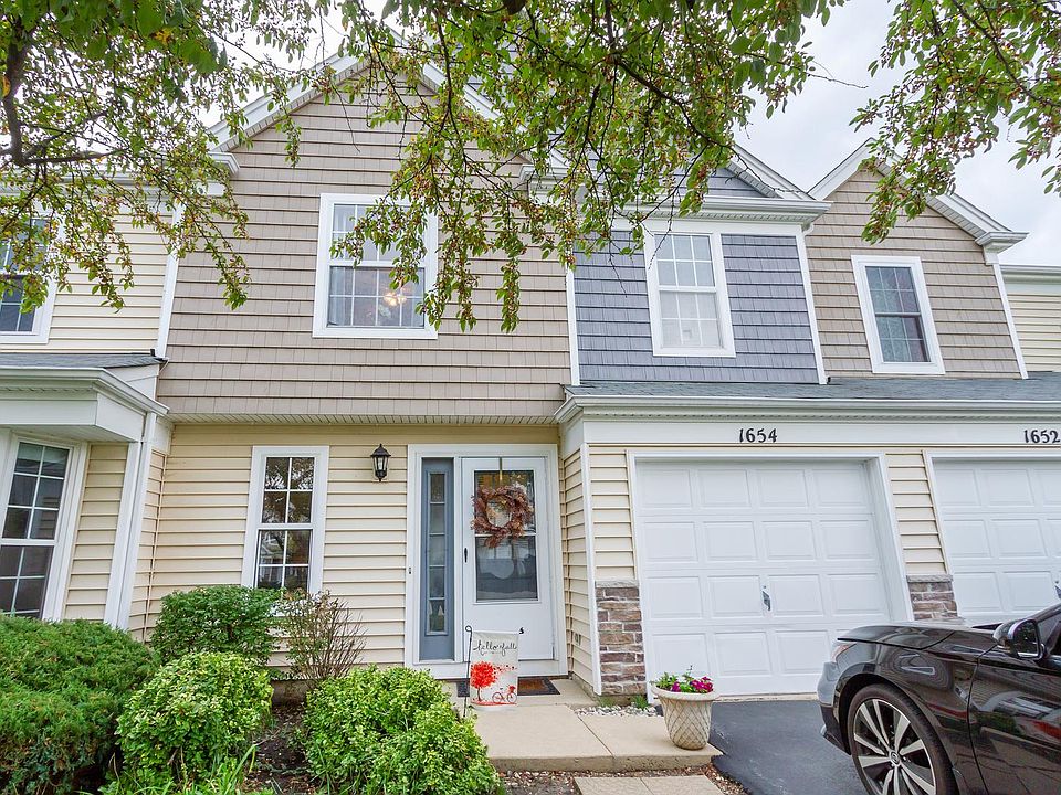 1st image of 1654 College Green Dr