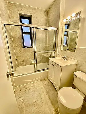 2nd image of 235 E 46th St APT 5D