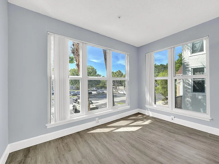 2301 N Congress Ave #25 — Photo 13
