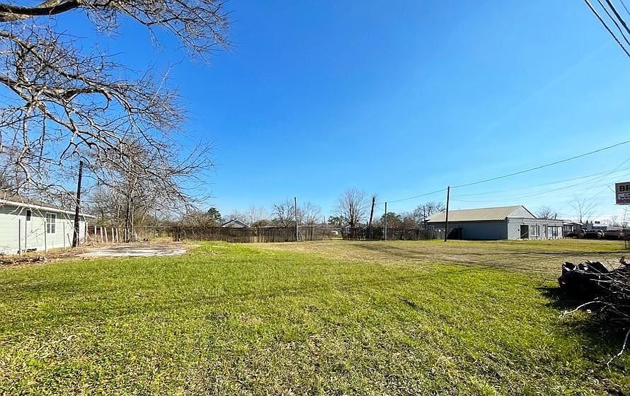 1st image of 6508 Bayway Dr