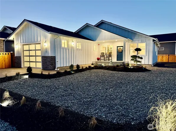 990 Alida Court SE, Ocean Shores, WA 98569