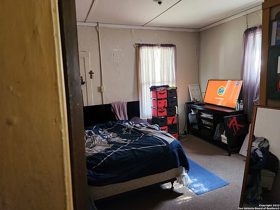 5th image of 4551 ELDRIDGE AVE