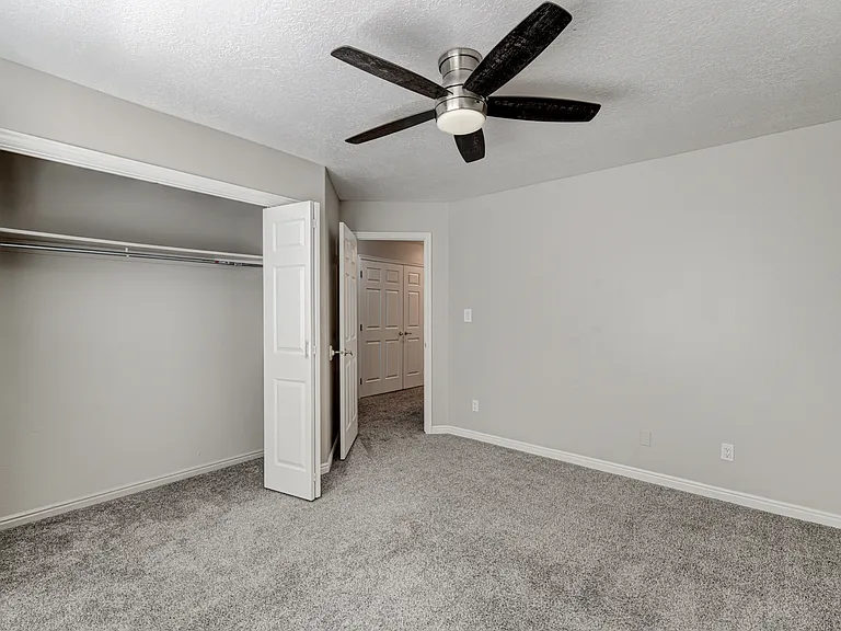 1545 W 5650 N — Photo 30