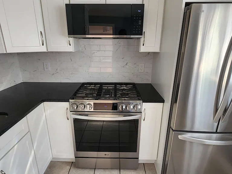 75 Edgelawn Ave #1 — Photo 8