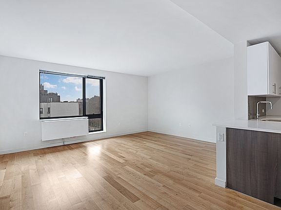 3rd image of 44-72 11th St #305A