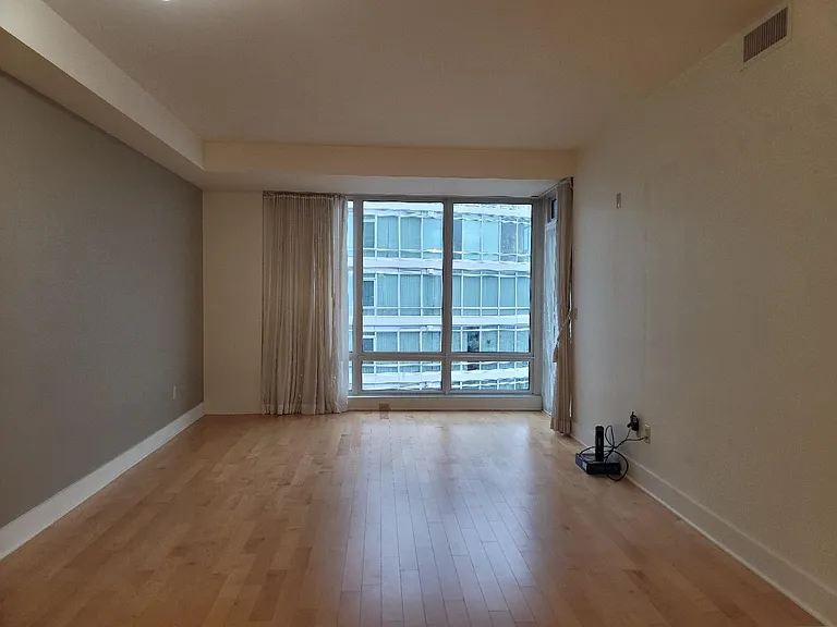 320 Washington Ave #407 — Photo 3