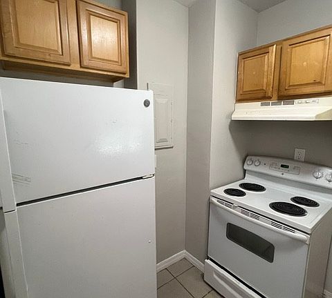 5th image of 642 Fairway Ave