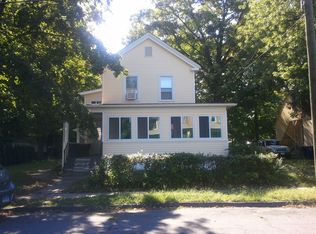 11 Hough St, Plainville, CT 06062