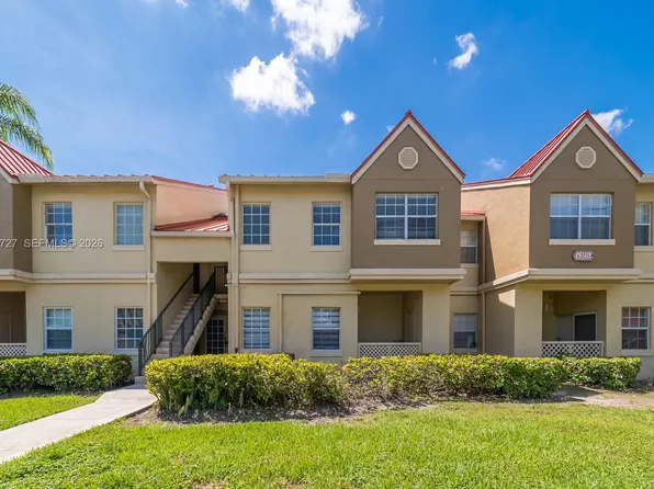 18308 NW 68th Ave APT B, Hialeah, FL 33015