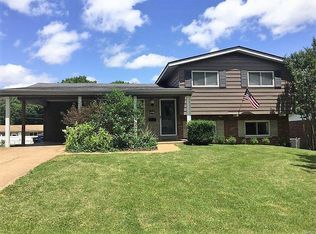 611 Clager Dr, Saint Louis, MO 63125