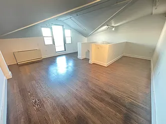 Rented by Tapiro Realty