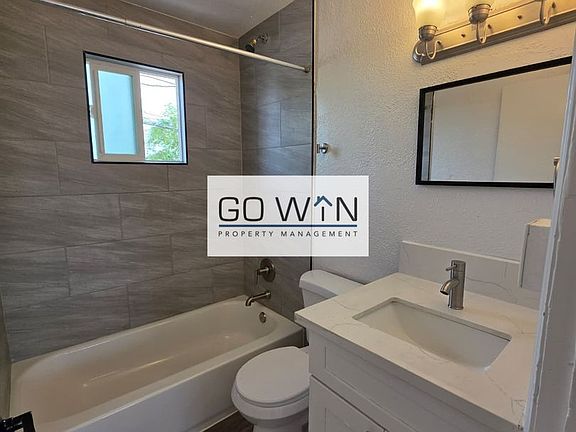 5th image of 2146 E Taylor St #11