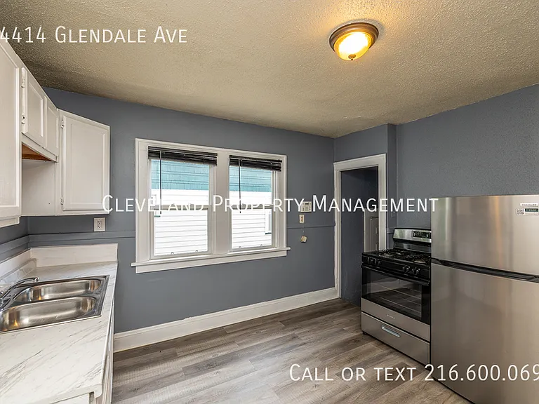 14414 Glendale Ave — Photo 9