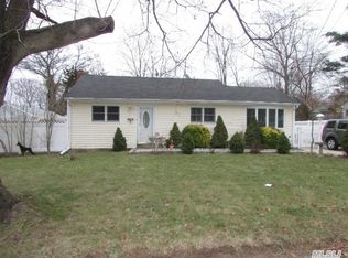 7 Anne Rd, Centereach, NY 11720