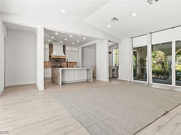 5th image of 11834 Waterford Castle Ct