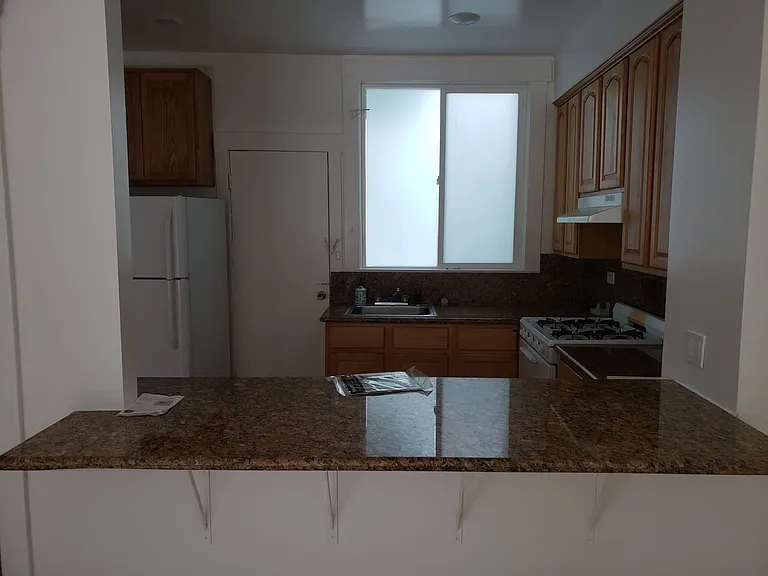 kitchen bar counter