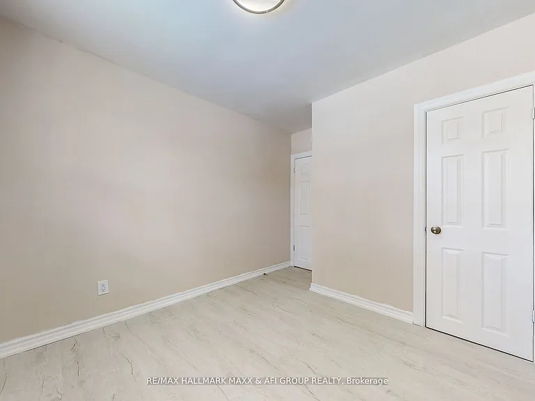 207 Septonne Ave #MAIN — Photo 23
