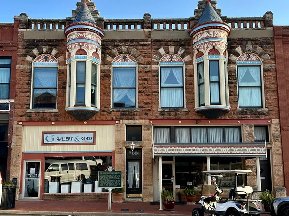 110 E Oklahoma Ave #B-1/2, Guthrie, OK 73044
