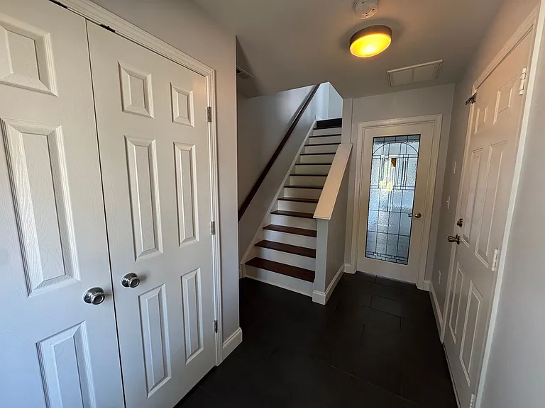 304 Rock Ridge Ln — Photo 2