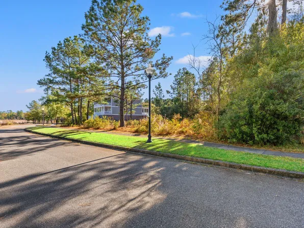 Warham Dr, Georgetown, SC 29440