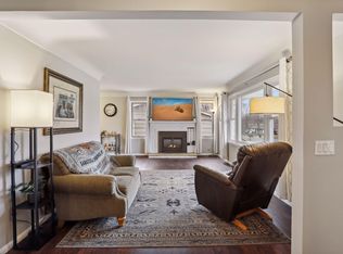609 Park Valley Dr E, Hopkins, MN 55343