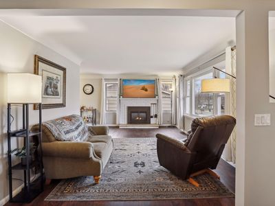 609 Park Valley Dr E, Hopkins, MN, 55343